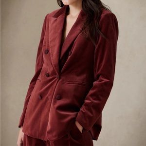 Banana republic, oversized velvet blazer, size 6 matching pants available